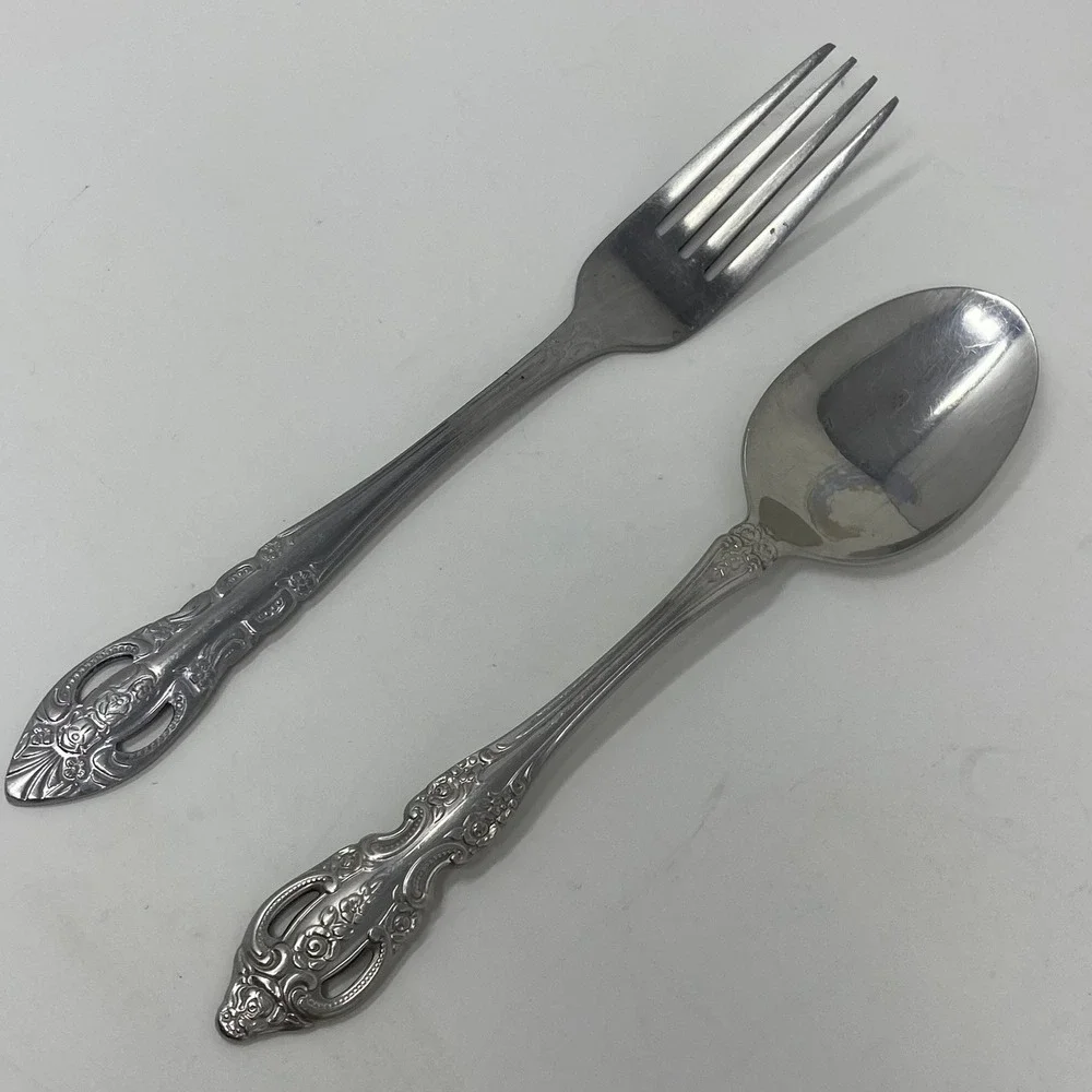 SSS Oneida Renoir-Pembrooke Stainless Steel Floral Pierced Handle Fork Spoon